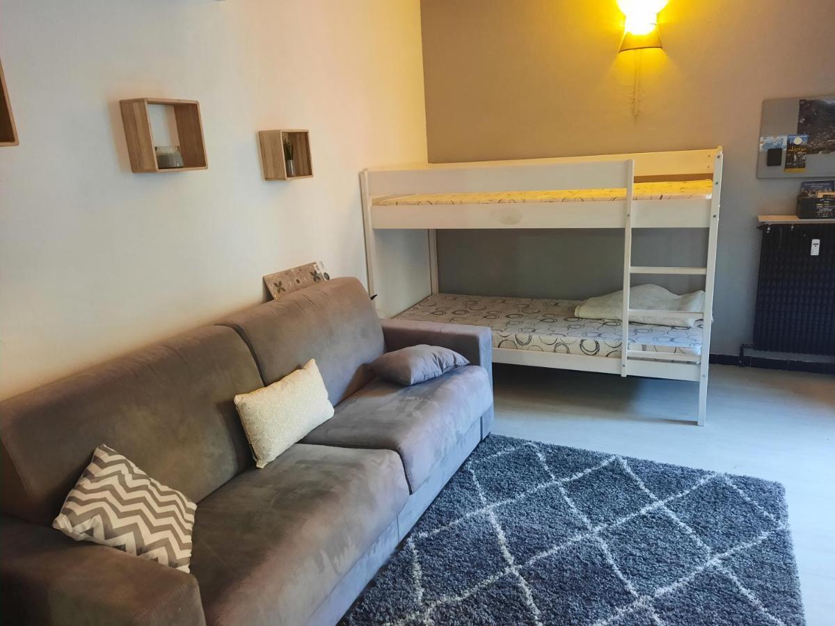 Studio rénové au cœur du village Saint-Martin-Vésubie Esterno foto